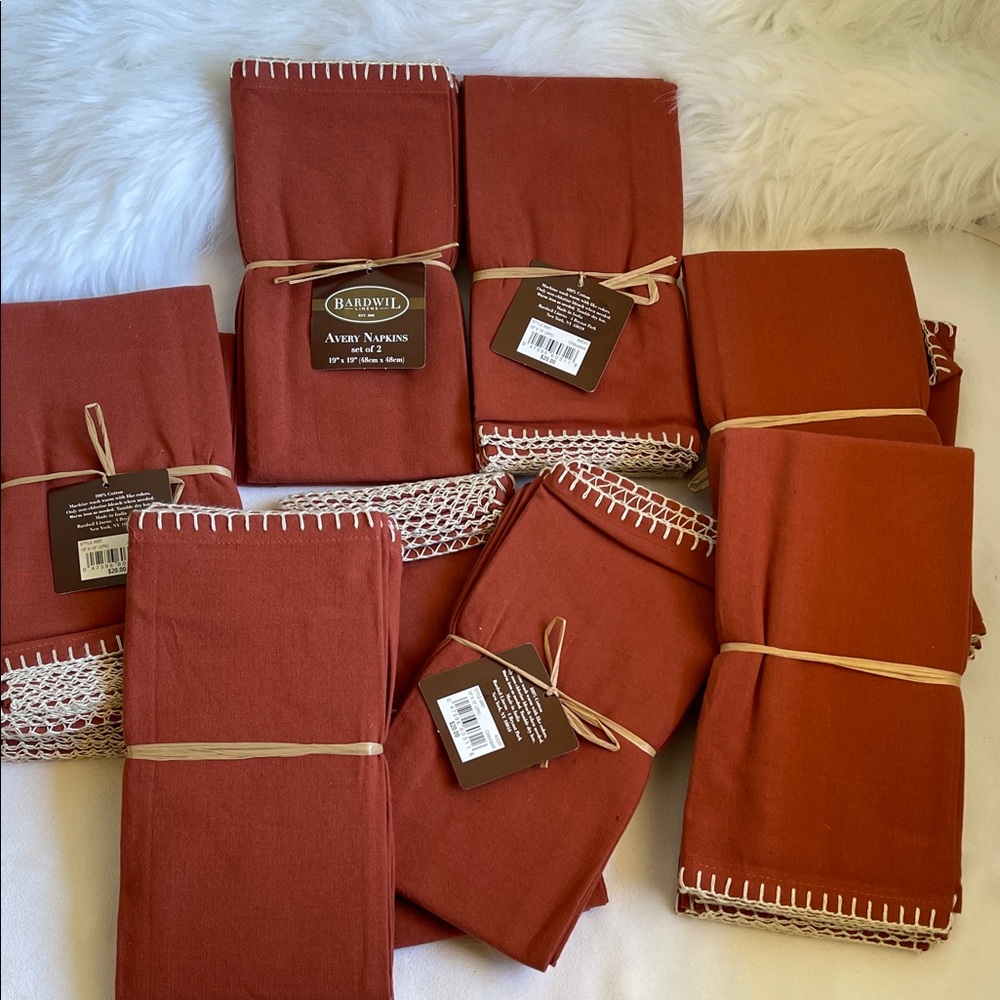 Bardwill Linen Brand. Avery napkins. Set of 20 19inX19in. 100% cotton